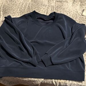 Lululemon Women’s Cropped Softstreme Navy Sweatshirt